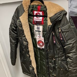 Canada Weather Gear Military Green Parka - S